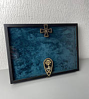 Вітрина для нагород і прикрас із додатковим місцем під гравіювання за вашим ескізом 438*315*47ММ (А3+)