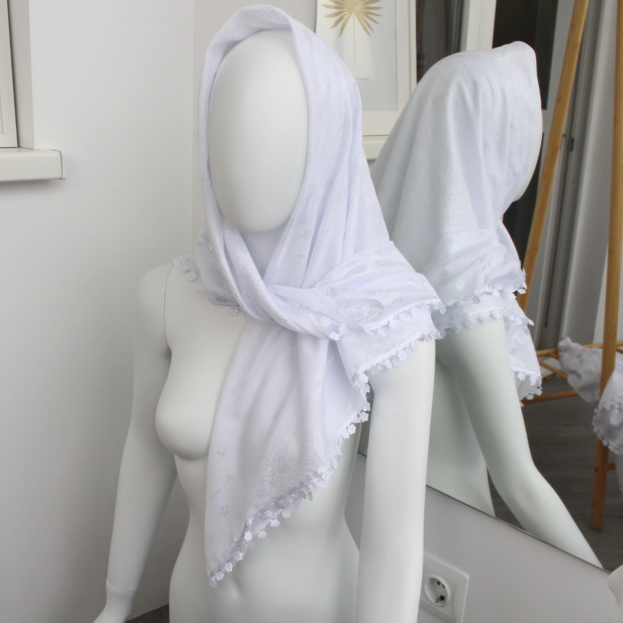 Хустка батистова з напиленням "Тамара" біла 332003, фото 1