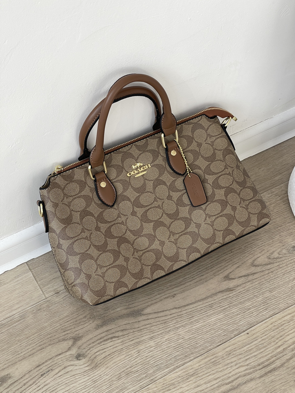 Жіноча сумка Coach Georgia Satchel Bag через плече бежевий Коуч, фото 1