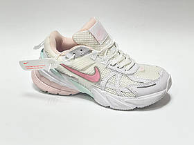 Жіночі спортивні кросівки Nike Zoom Vomero 5