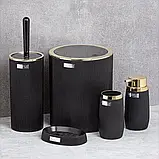 Чорний круглий набір для ванної Oky4782 з п'ятьма стильними аксесуарами в смужку та відром для сміття, фото 10