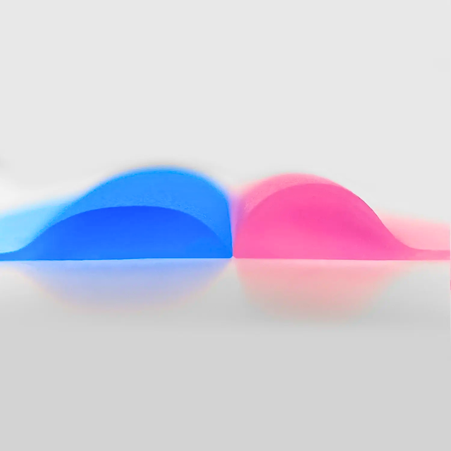 чим відрізняються голубі валики від рожевих май ламінейшн. На фото зображено бігуді для ламінування вій сині пласкі і рожеві випуклі