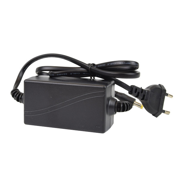 Блок живлення Full Energy BGP-122Pro 12 В / 2 А (Довжина мережевого і вихідного кабелів: 0.6 м)