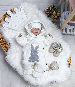 Дитячий в'язаний чоловічок для новонародженного з капюшоном та шапочкою