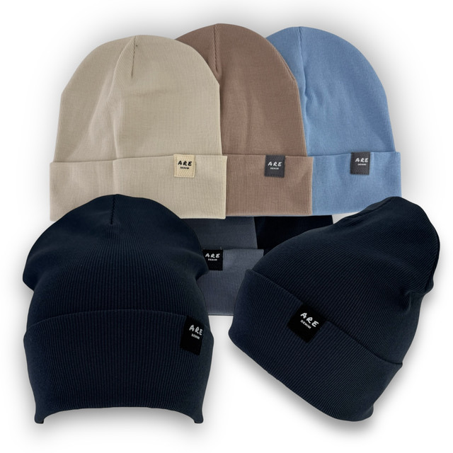 трикотажная шапка с отворотом для мальчика Двойная трикотажная шапка с отворотом для мальчика