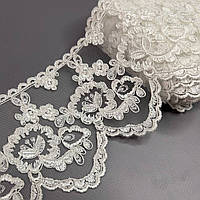 Мереживо на сітці метражем