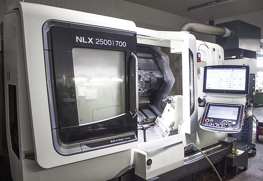 Центр оброблювальний токарно-фрезерний з ЧПК DMG Mori NLX 2500Y/700, фото 1