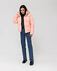 Жіноча стьобана коротка куртка оверсайз персикова до -5°С з капюшоном утеплена весняна осіння, фото 4