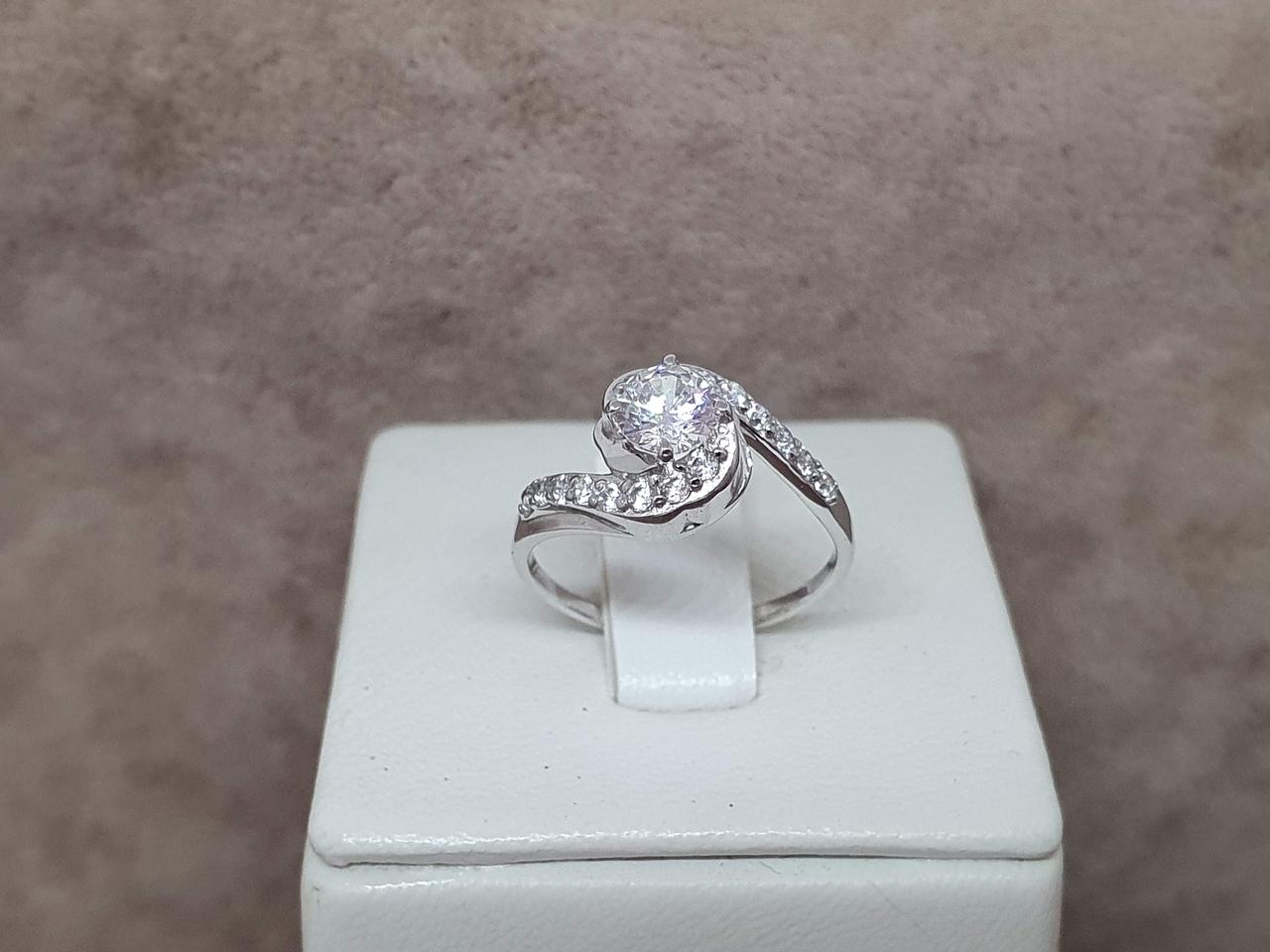 Срібне кільце з фіанітами. 901-00090 16