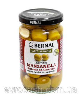 Оливки Bernal фаршировані мигдалем 300 гр 12 шт ящ