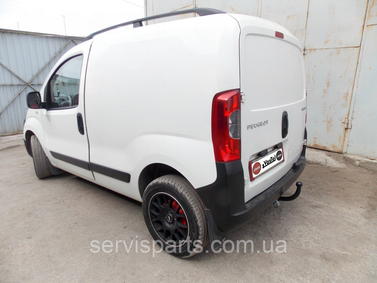 Фаркоп Peugeot Bipper 2007- (Пежо Біпер) без підрізу бампера