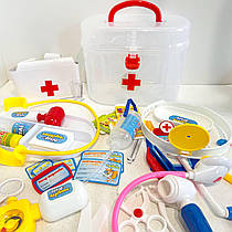 Набір лікаря стетоскоп, шприц, окуляри, 36 предметів у валізі M 0461 U/R