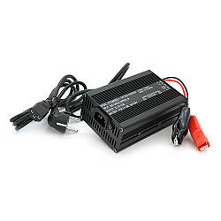 Зарядне пристрій для Li-ion акумуляторів 33.6V, 8S, 8A з крокодилами, 135x90x50 мм, артикул 36871
