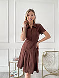 Коричневе приталене плаття із замші в діагональ, фото 4