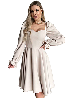 Жіноча сукня світло-бежевого кольору з костюмної тканини – елегантність у кожній деталі