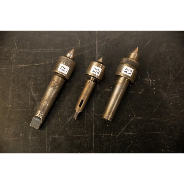 Вирубні етикетки з вініла B-595