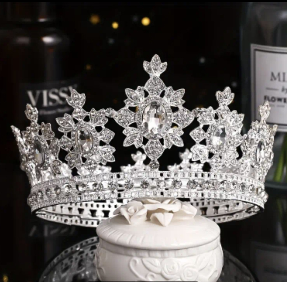 Корона на голову або торт із камінням SWAROVSKI, срібло