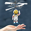 Індукційна іграшка астронавт 17х15см, з підсвічуванням, USB, Astronauts / Літаюча іграшка / Літаючий астронавт, фото 2