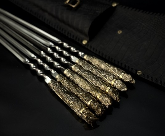 Набір шампурів "Дикі звірі" рукоятка художнє лиття з бронзи в закритому сагайдаку з натуральної шкіри, фото 1