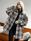 Жіноча сорочка в клітинку оверсайз бавовняна коричнева з білим Сорочка вільного крою весняна осіння, фото 3