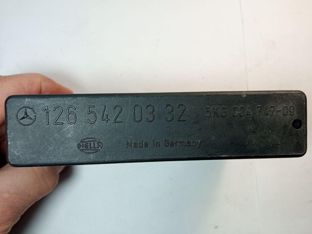 Блок керування світлом Mercedes 126 542 03 32/ 5KG 004 747-09 MB124