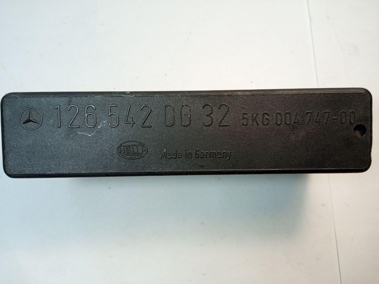 Блок керування світлом Mercedes 126 542 00 32/ 5KG 004 747-00 MB124