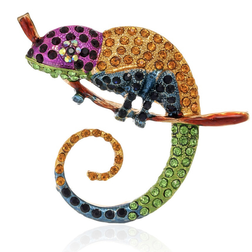 Брошка на золотистій основі хамелеон із різнобарвними кристалами покрита кольоровою емаллю розмір 60х70 мм