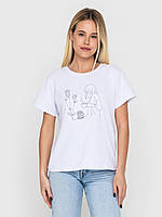 Футболка жіноча з вишивкою Дівчина з кавою