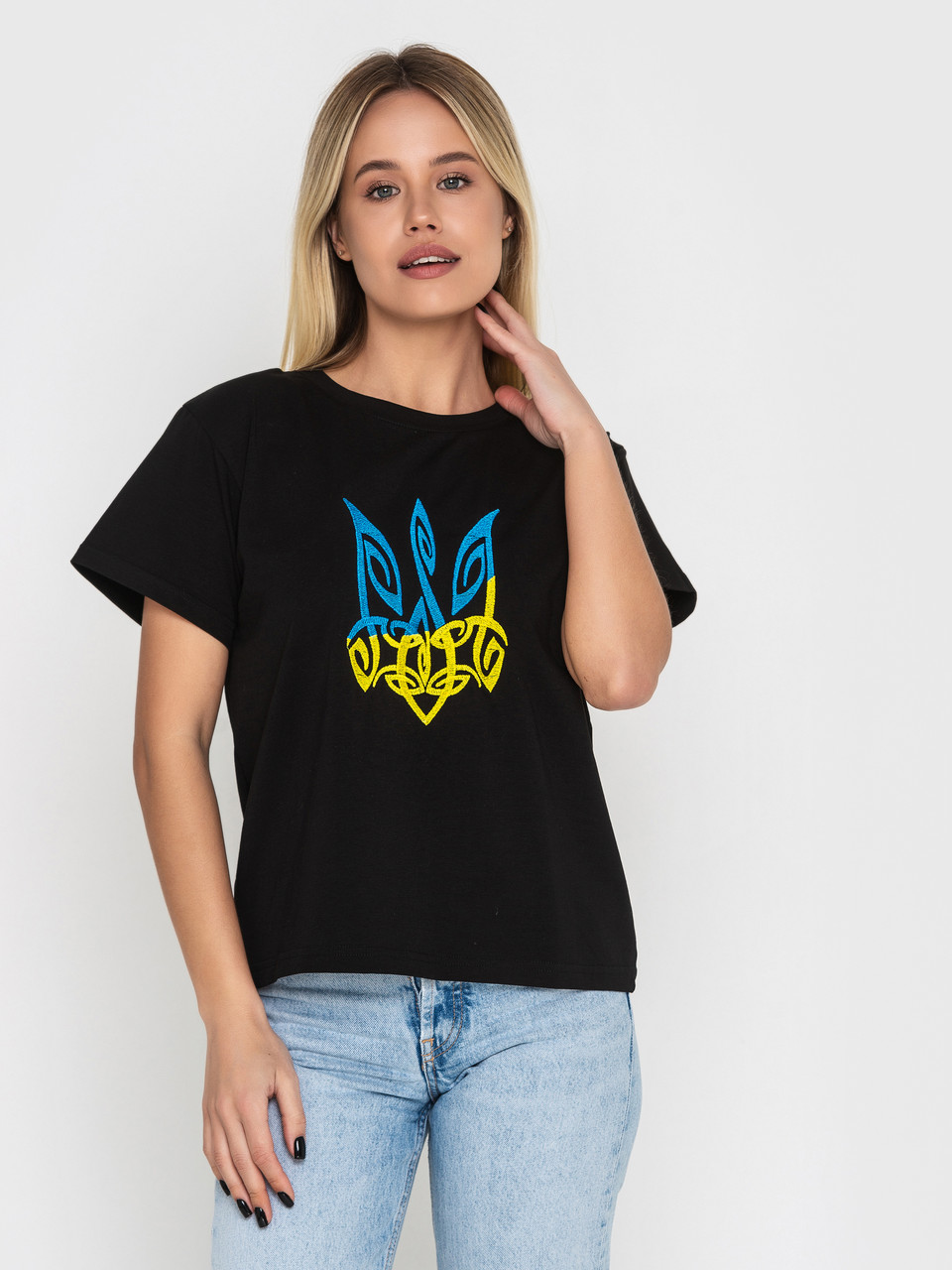 Футболка жіноча з вишивкою Герб, фото 1