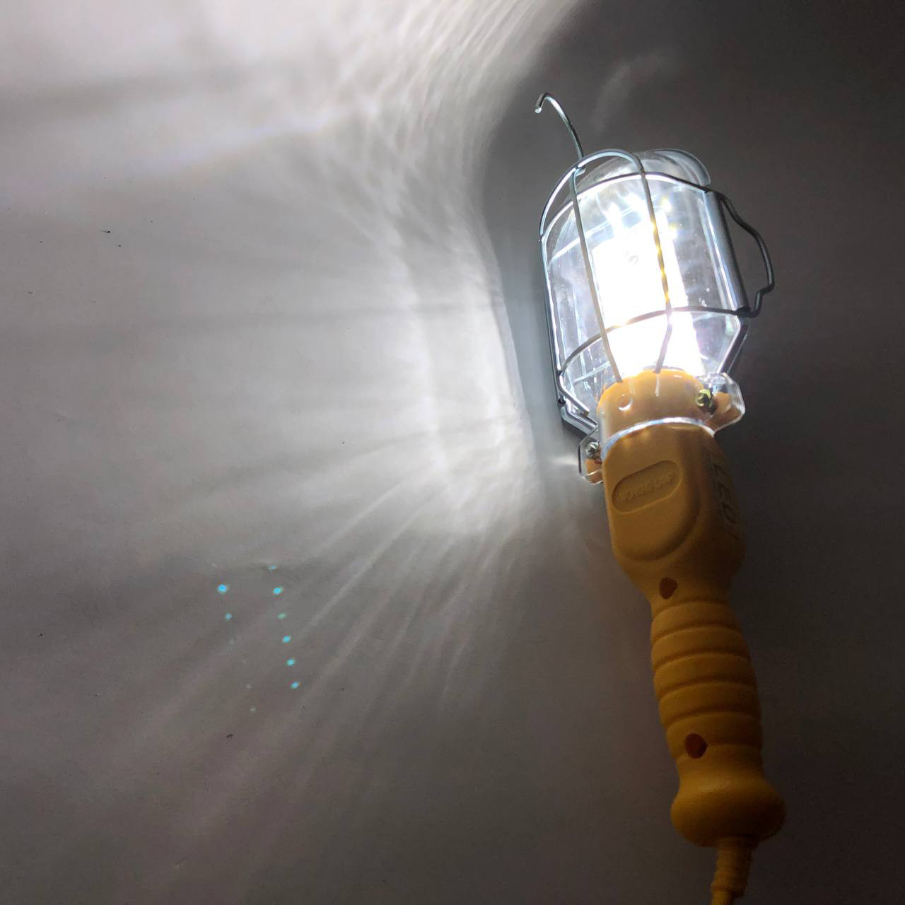 Ліхтар переносний WORKING PLD-9014 від мережі 220V, кабель 10м, гак для підвішування VC-79, фото 1