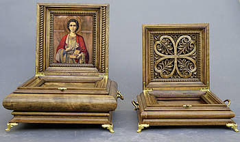 Ковчеги ручної роботи дерев'яні для часток Святих мощів.