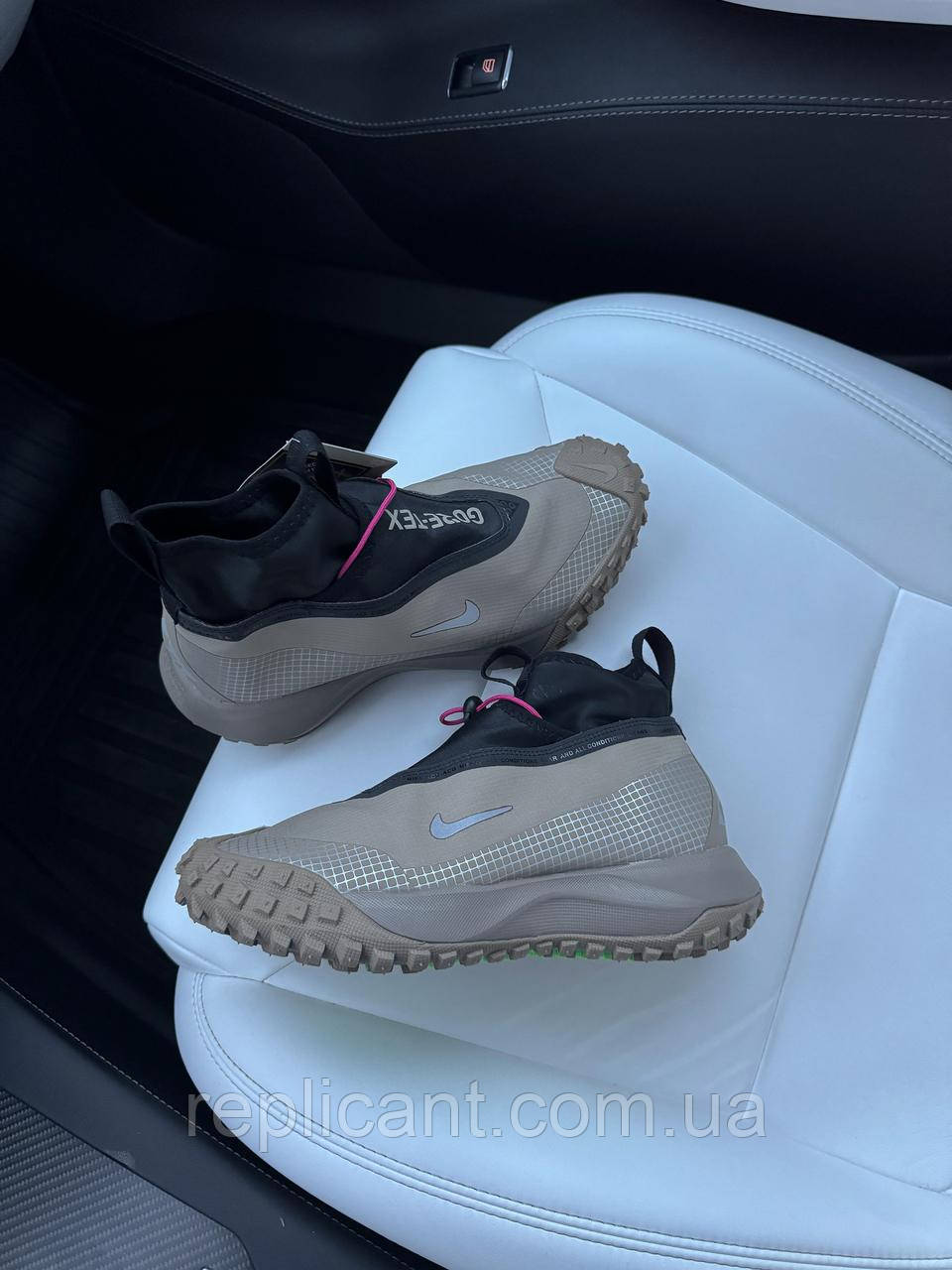 Чоловічі кросівки Nike ACG Mountain Fly GTX 'KHAKI' кросівки Nike