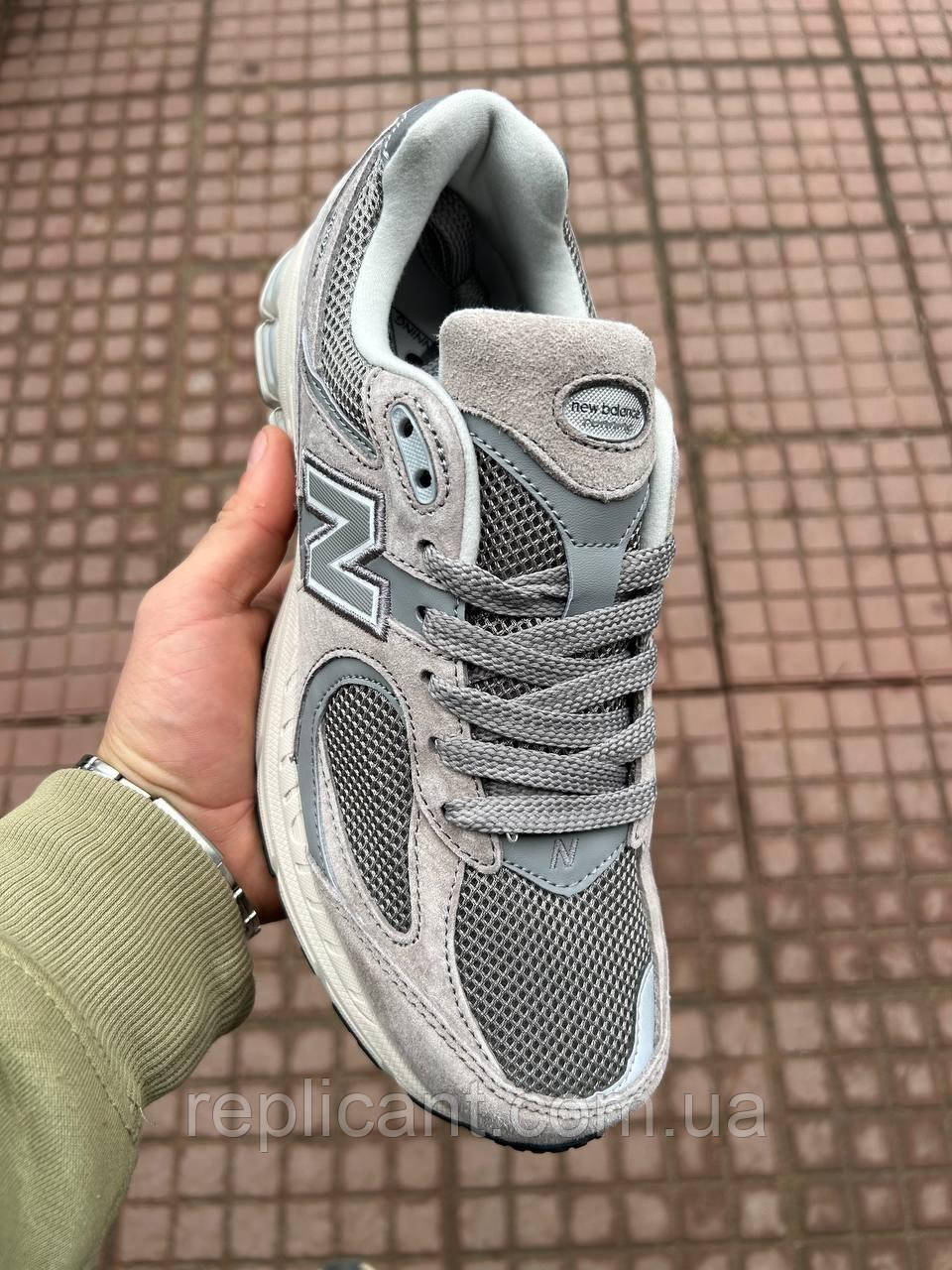 Чоловічі кросівки New Balance 2002R grey кросівки New Balance