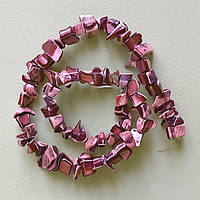 Бусини з перламутру 10х8 мм 55 шт. самородки бордовий