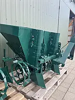 Дворядна картоплесаджалка КСУ-120П-3Т з бункермами для добрив на мінітрактор, крок висадки 19-21-28см