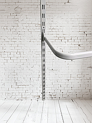 Дуга вішала біле для плічок 60 см