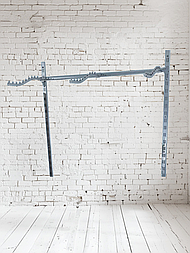 Перемичка пристінна квадратна хромована, 90 см.