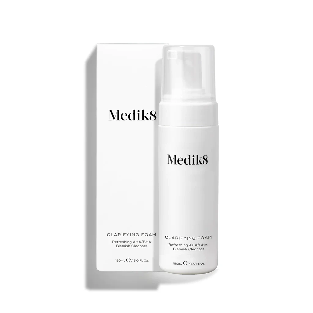пінка для очищення проблемної шкіри Medik8 Clarifying Foam