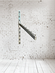 Вішало (кронштейн для одягу) на рейку