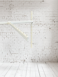 Вішало для одягу біле на перемичку