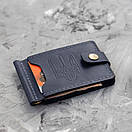 Зажим для грошей на кнопку з тисненням герб України з натуральної шкіри Veres Blue в темно-синьому кольорі, фото 2