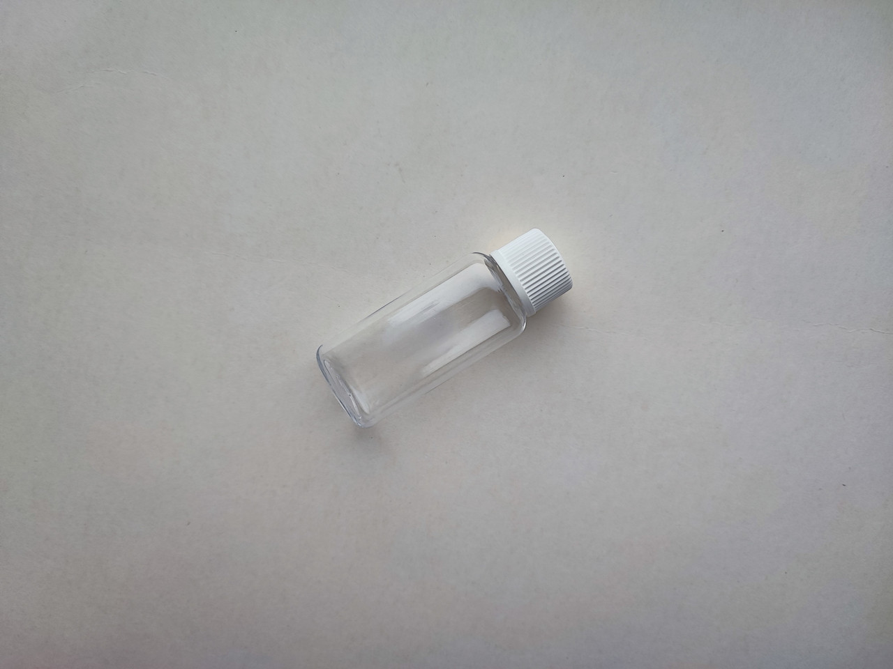 25 мл ПЕТ Овал флакон прозорий з білою ребристою закруткою, кришкою, пляшка, флакони, пластмасовий з ковпачком