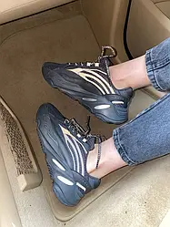 Yeezy 700 black “all reflective” 37