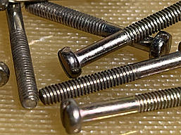 Гвинт М2.5 х 22мм