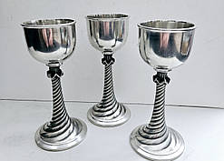 Олов'яні чарки на ніжці