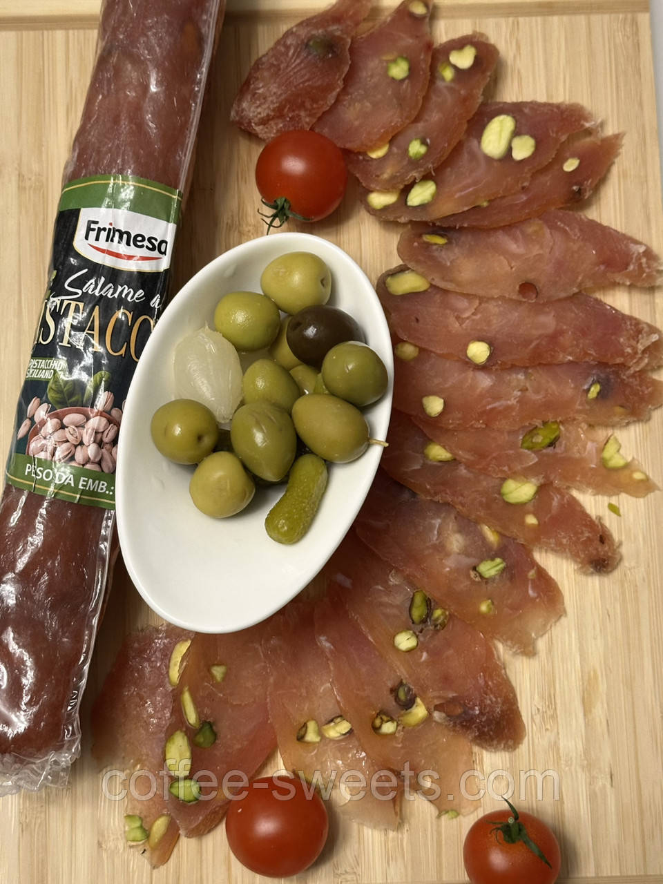 Ковбаса салями з фісташками Frimesa Salame al pistacchio +/- 250 г (Італія)