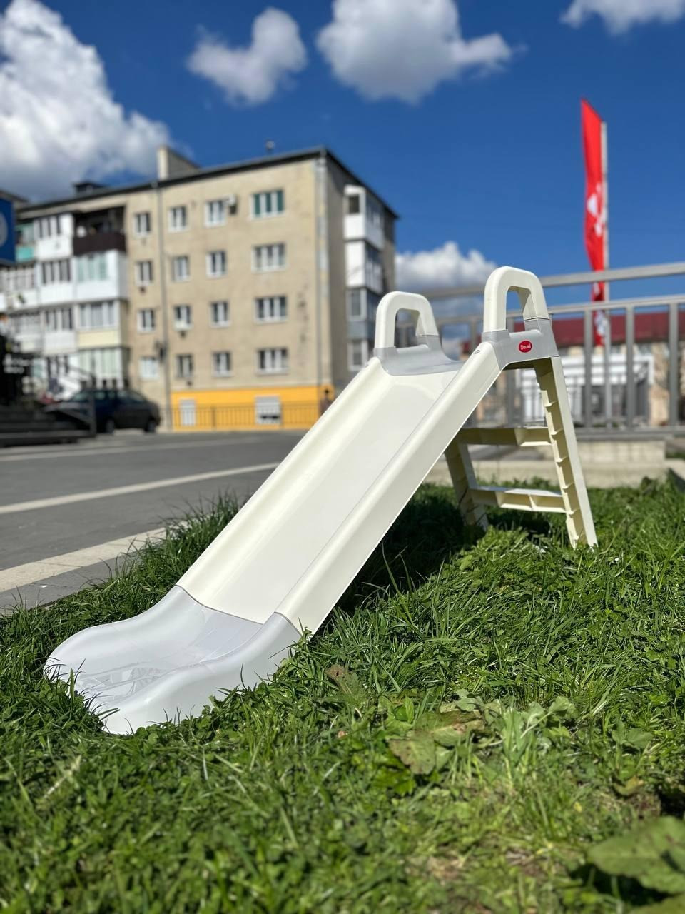 Гірка дитяча пластикова Doloni 140 см (Молочно-сіра), фото 1