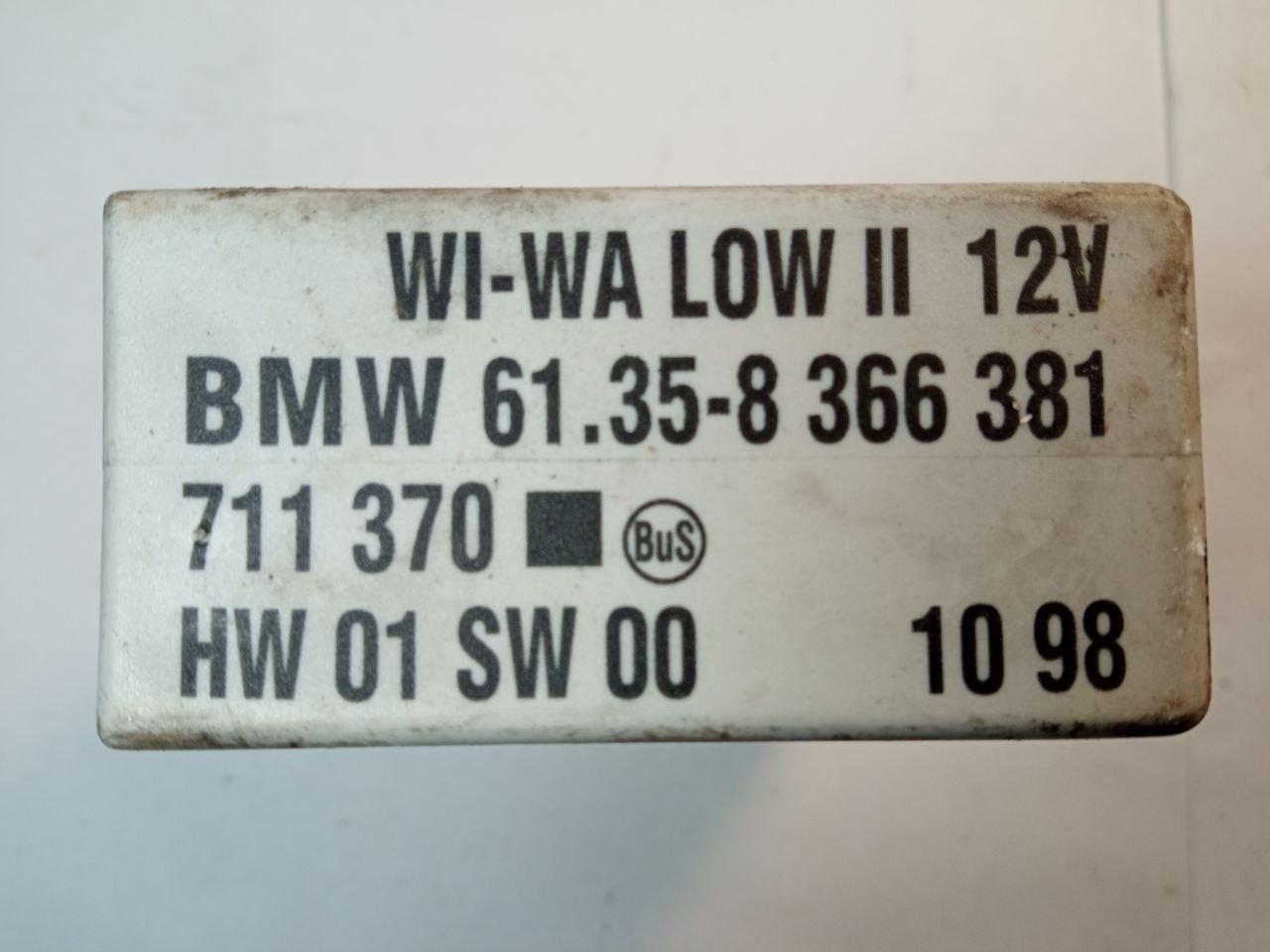 Електронний блок керування BMW 61.35-8 366 381/ 711 370/ HW 01 SW 00 /3552
