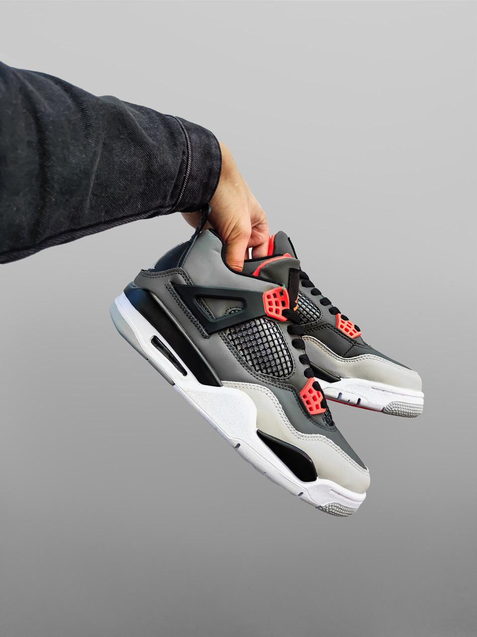 Nike Air Jordan IV
