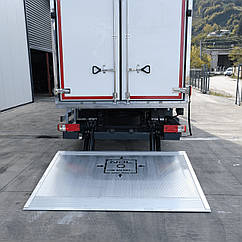 Гідроборт NDL.5001-10 (до 1000 кг, Ал. платформа 2160x1600, 12В/24В DC)